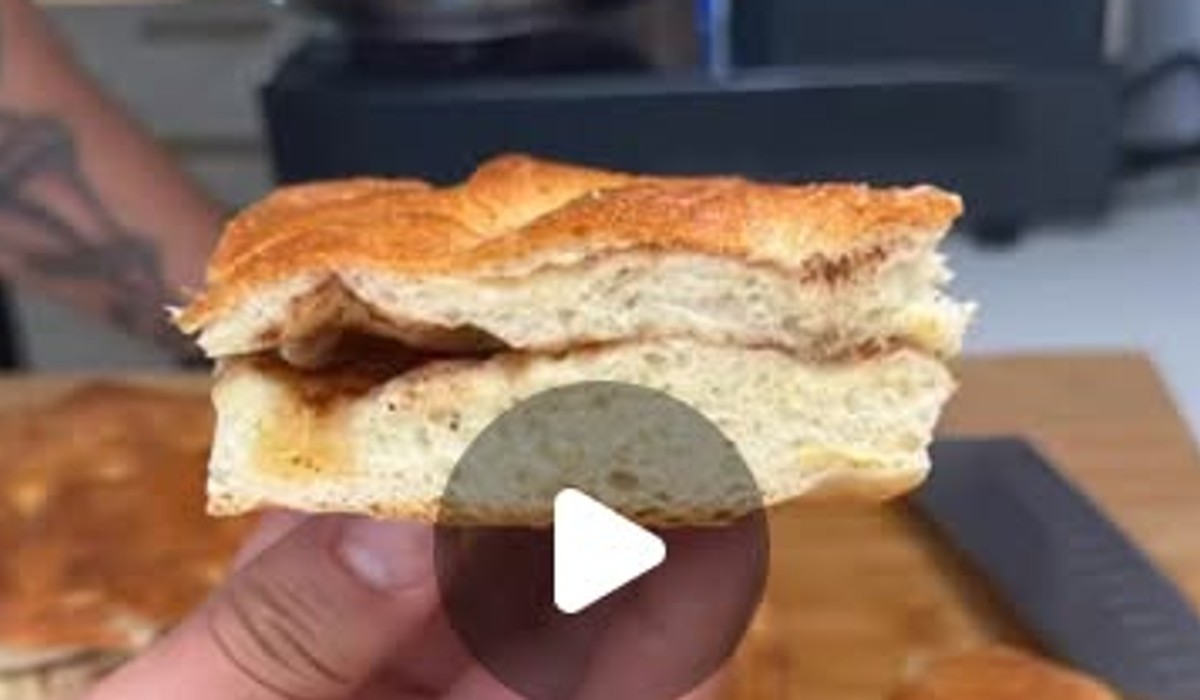 Focaccia Cinnamon Roll