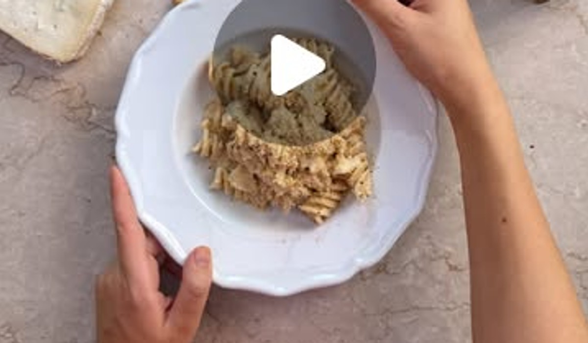 Pasta nocciole e gorgonzola