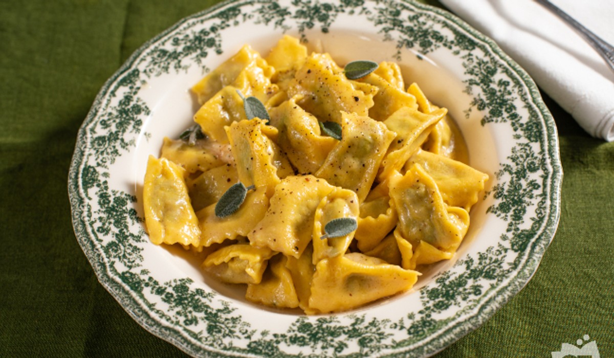 Ravioli Del Plin Con Fondo Bruno